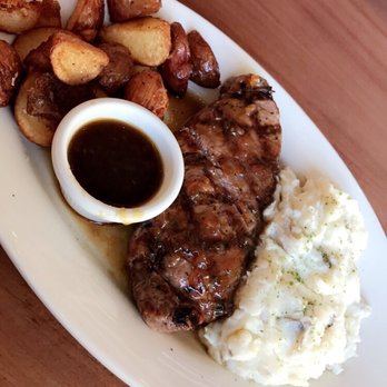 Mo's Irish Pub - Irish Pub Near Me - Katy, Texas Mo's Irish Pub - Irish Pub Near Me - Katy, Texas