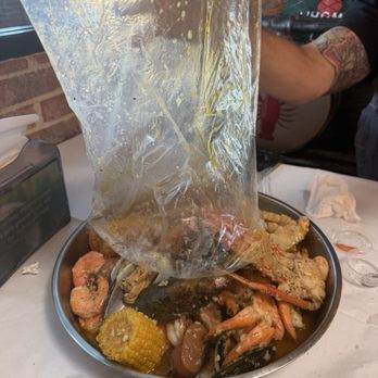 Cajun Crack'n - Cajun/Creole Near Me - Vacaville, California