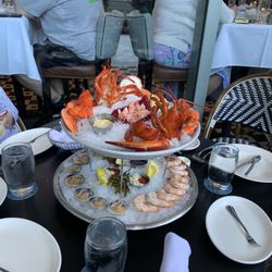 Seafood tower