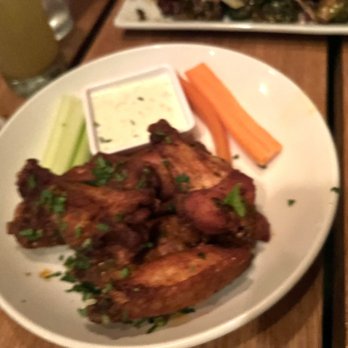 Howell's Kitchen and Bar - BUFFALO WINGS buffalo sauce, celery, carrots, blue cheese -or - buttermilk ranch dressing - 14 - Pizza Near Me - Atlanta, Georgia