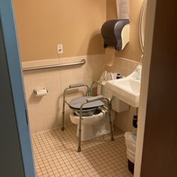 Aviata - Bathroom