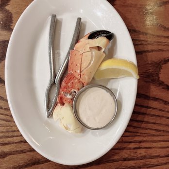 Shaw's Crab House - Crab claw - Seafood Near Me - Chicago, Illinois