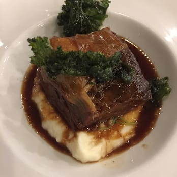 MW Restaurant - New American Near Me - Honolulu, Hawaii