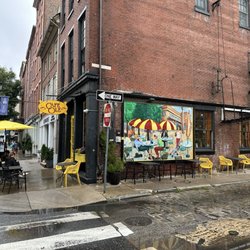 Cafe Olé - Outside