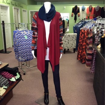 Uptown Boutique - Clothes - Women's Clothing Near Me - West Plains, Missouri Uptown Boutique - Clothes - Women's Clothing Near Me - West Plains, Missouri
