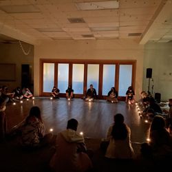 Beth Shir Shalom - Teen programs marks Kristallnacht