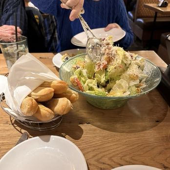 Olive Garden Italian Restaurant - Never Ending Soup, Salad & Breadsticks - Italian Near Me - West Springfield, Massachusetts Olive Garden Italian Restaurant - Never Ending Soup, Salad & Breadsticks - Italian Near Me - West Springfield, Massachusetts