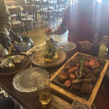 Centrito Botanero - Parrillada from the menu - Mexican Near Me - Brownsville, Texas
