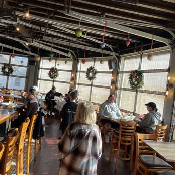 The Iron Oven - people sitting at tables in a restaurant - Bars Near Me - Southampton, Pennsylvania The Iron Oven - people sitting at tables in a restaurant - Bars Near Me - Southampton, Pennsylvania