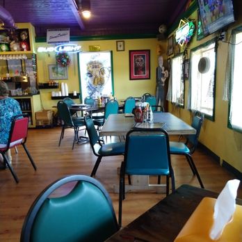 ShrimpDaddy's - Cajun/Creole Near Me - Sunrise Beach, Missouri