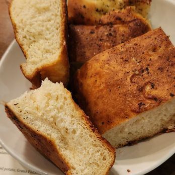 Restaurant Bricco - Fantastic pillows soft bread - Italian Near Me - West Hartford, Connecticut Restaurant Bricco - Fantastic pillows soft bread - Italian Near Me - West Hartford, Connecticut