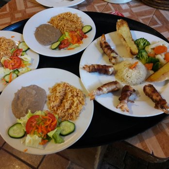 Famar - Seafood Near Me - Bucerías, NAY Famar - Seafood Near Me - Bucerías, NAY