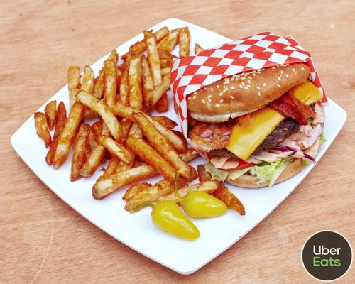 Los Compayitos Food by null