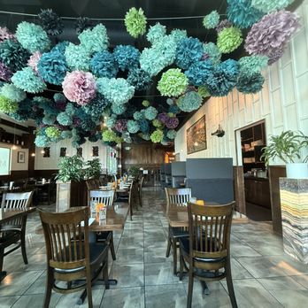 Mango Thai Cuisine & Bar - Inside of restaurant - Thai Near Me - SeaTac, Washington Mango Thai Cuisine & Bar - Inside of restaurant - Thai Near Me - SeaTac, Washington