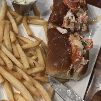 The Cove - Lobster roll - Seafood Near Me - Deerfield Beach, Florida The Cove - Lobster roll - Seafood Near Me - Deerfield Beach, Florida