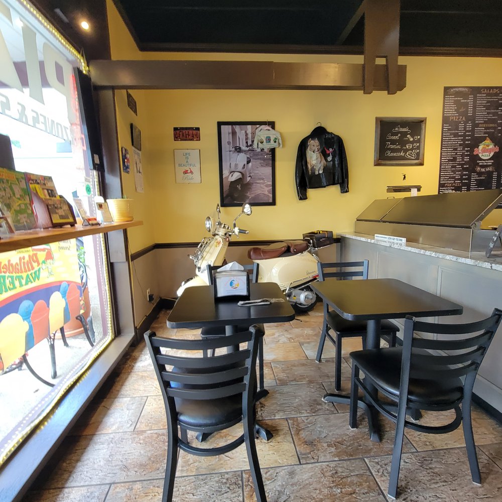 St. Augie's Pizza - inside seatubg - Italian Near Me - St. Augustine, Florida St. Augie's Pizza - inside seatubg - Italian Near Me - St. Augustine, Florida