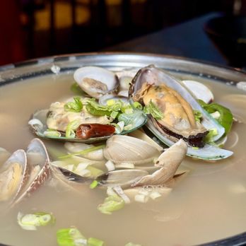 Chungdam 828 - Clam Soup: refreshing but spicy! - Lounges Near Me - Los Angeles, California Chungdam 828 - Clam Soup: refreshing but spicy! - Lounges Near Me - Los Angeles, California