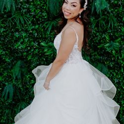 Perfect Day Perfect Look - Side part with some glam after being in 95° heat
