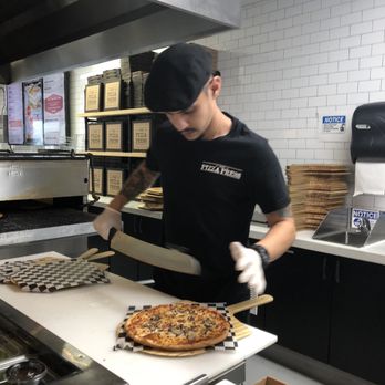 The Pizza Press - Celebration - Pizza Near Me - Kissimmee, Florida The Pizza Press - Celebration - Pizza Near Me - Kissimmee, Florida