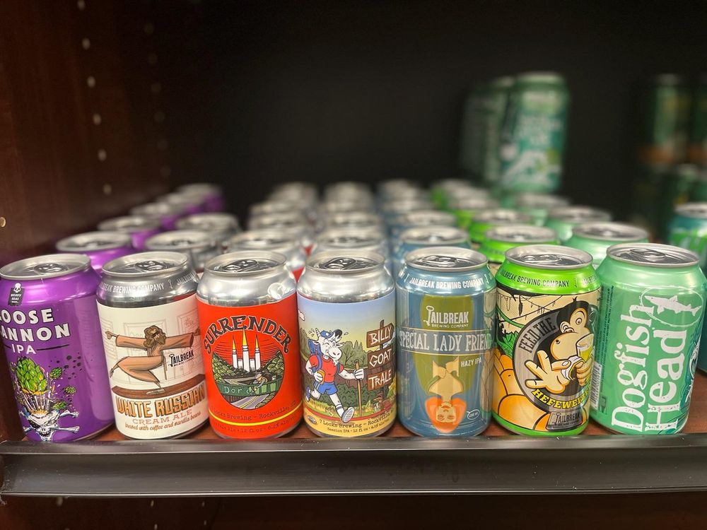 TRAVILAH SQUARE BEER & WINE Updated September 2024 11 Photos & 20