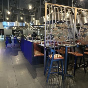 Revopot - Elegant inside - Chinese Near Me - San Jose, California