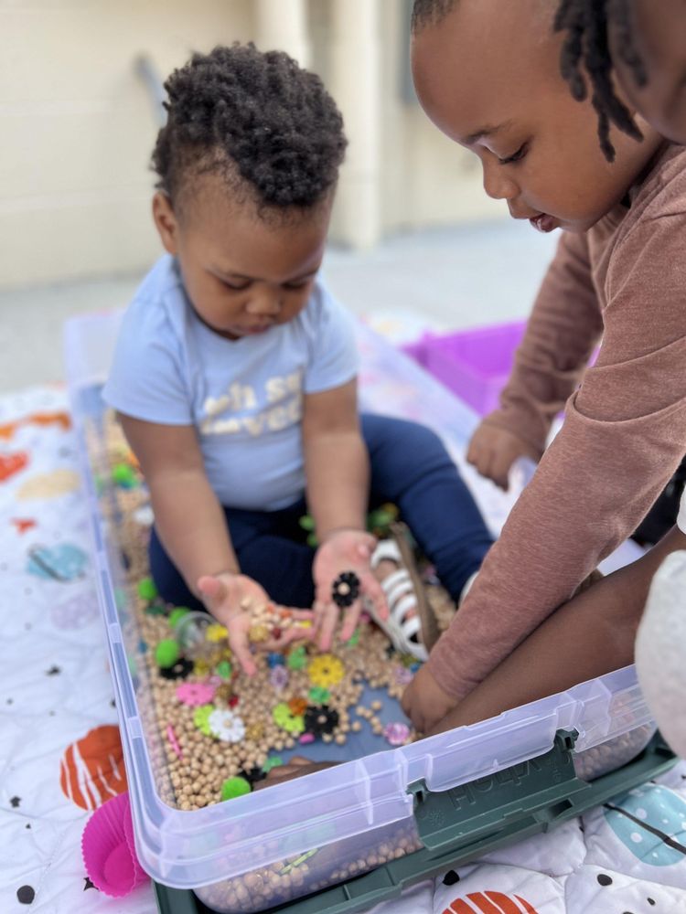 Keta & Dezi Play Co Logo