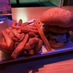 Wauwatiki Bar & Grill