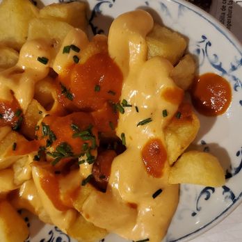 Tapa Tapa - Papa Bravas - Interior Design Near Me - Madrid, M Tapa Tapa - Papa Bravas - Interior Design Near Me - Madrid, M