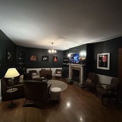 The Yorkshire Inn - Common sitting area