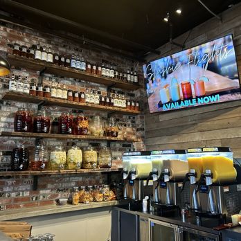 Midtown Spirits - Bars Near Me - Sacramento, California