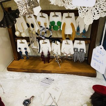 Lonely Rabbit Vintage - Beautiful Earrings - Jewelry Near Me - Burnaby, British Columbia
