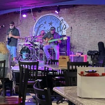 Buddy Guy's Legends - G-Funk's opening set, jazz, r&b, and a little funk - Jazz & Blues Near Me - Chicago, Illinois