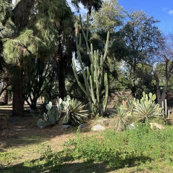 Sepulveda Garden Center - Parks Near Me - Van Nuys, California