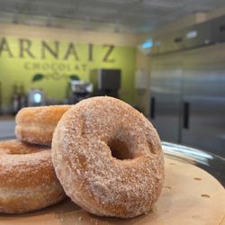 Arnaiz Chocolat - Applie Pie Spice Donuts