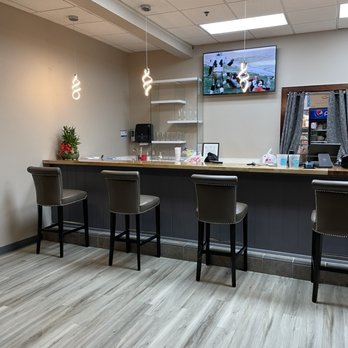 KC Thai - The bar and welcome area. Don't let the nondescript outside fool you...the attractive and spacious insides will surprise you! - Thai Near Me - Overland Park, Kansas