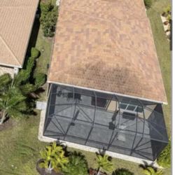 AA18 Pressure Washing - Dirty spot on the rear roof AA18 Missed cleaning.