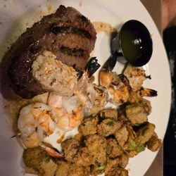 Calhoun's - Ale steak with shrimp