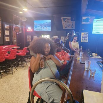 GRUMPY’S BAR - Updated March 2026 - 57 Photos & 81 Reviews - 2200 4th ...