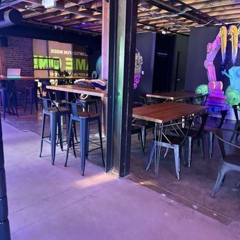 La La Land Party Space - Arcades Near Me - Glendale, California