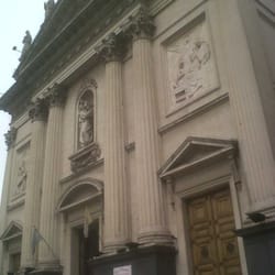 Basílica San José de Flores - Fachada de la basílica.