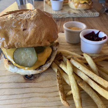 Dai Due - Burger - Butcher Near Me - Austin, Texas Dai Due - Burger - Butcher Near Me - Austin, Texas