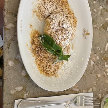 Café Mozart - Apricot dumpling - Cafes Near Me - Vienna, 9 Café Mozart - Apricot dumpling - Cafes Near Me - Vienna, 9