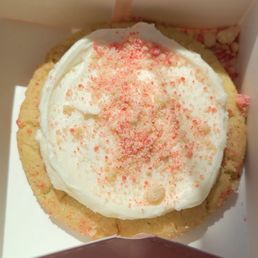 Strawberry ice cream bar