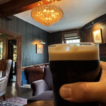 Hunter's Head Tavern - New American Near Me - Upperville, Virginia
