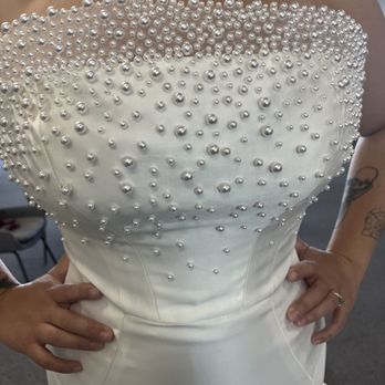 Bridal Elegance By Darlene - Bridal Near Me - Albuquerque, New Mexico