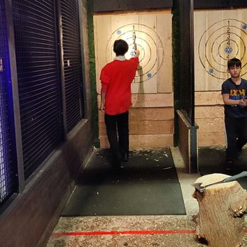 Kick Axe Throwing - Bars Near Me - Brooklyn, New York