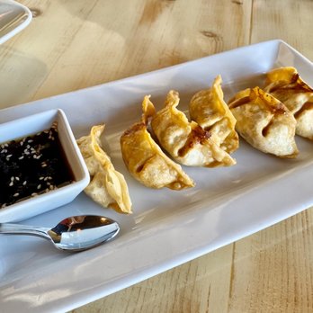 Pinto Thai Ramona - 6 Pieces Potstickers - Thai Near Me - Ramona, California
