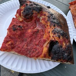 Pizza Shackamaxon - Corner tomato slice crispy good
