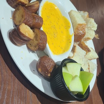 Local Goat - Burgers Near Me - Ooltewah, Tennessee