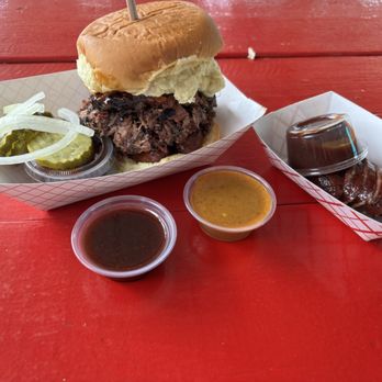 Jays BBQ Shack - You can ask for a half link - Southern Near Me - Abilene, Texas